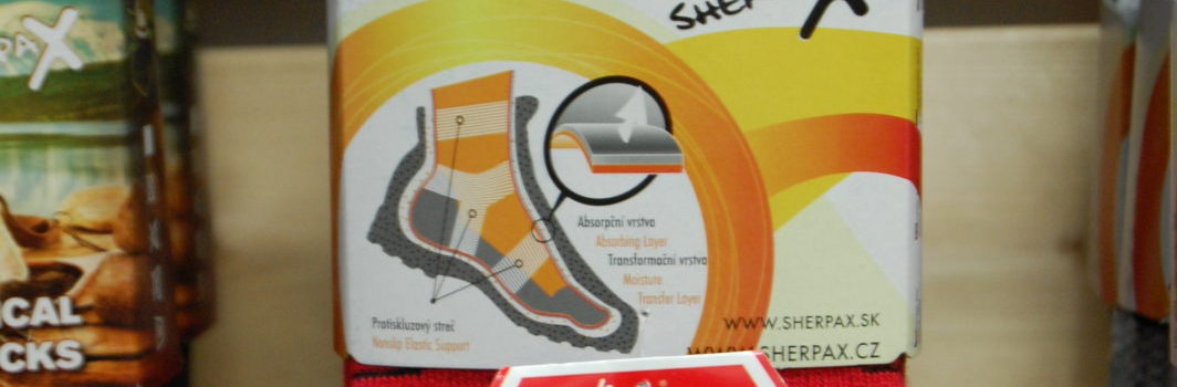 Proč některé ponožky smrdí?