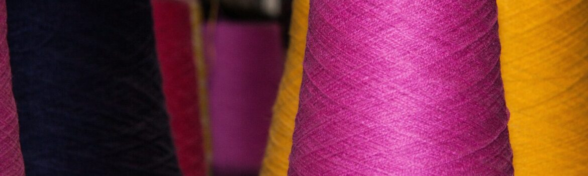 Jaké materiály používáme při pletení ponožek?